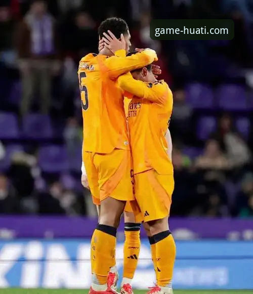 揭秘皇马球星场外小插曲：一次停车合影引发的思考